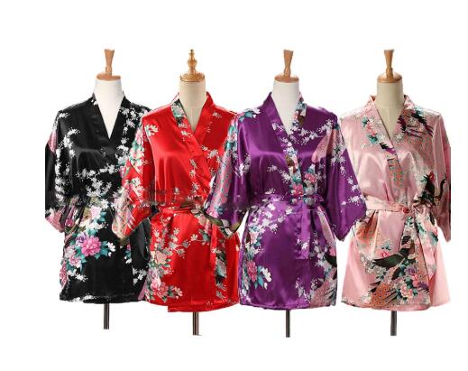 Summer House Clothing - Lace Up Vrouw Pauwprint Japanse Kimono